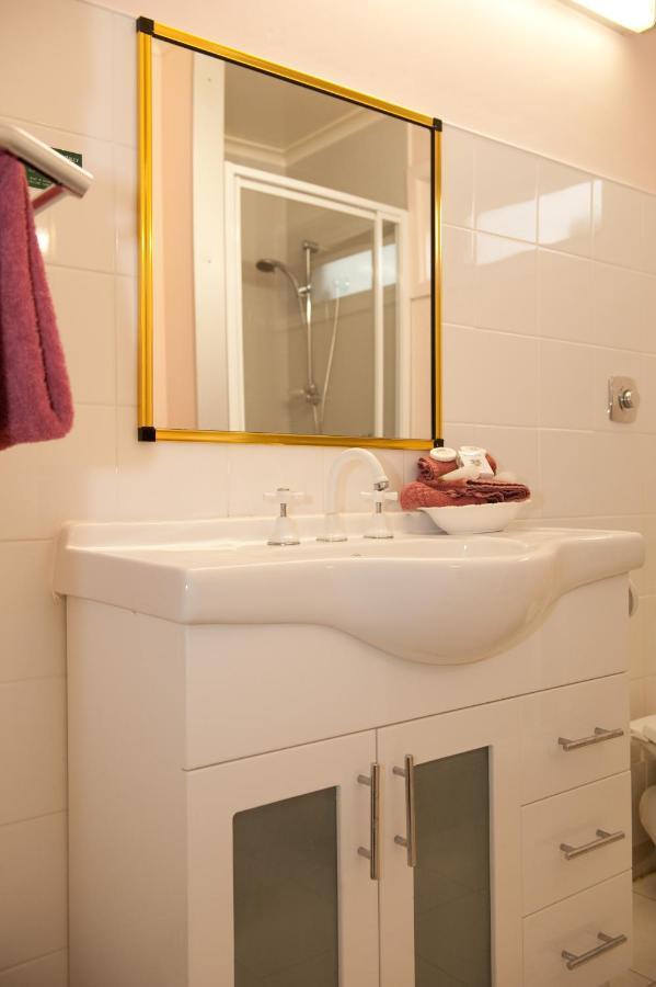 Best Western Balmoral Motor Inn Glenorchy Стая снимка
